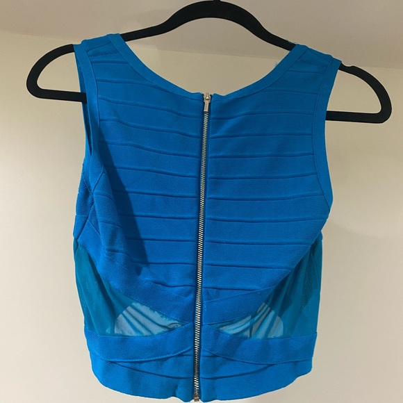 Asymmetrical going out top - Picture 4 of 5